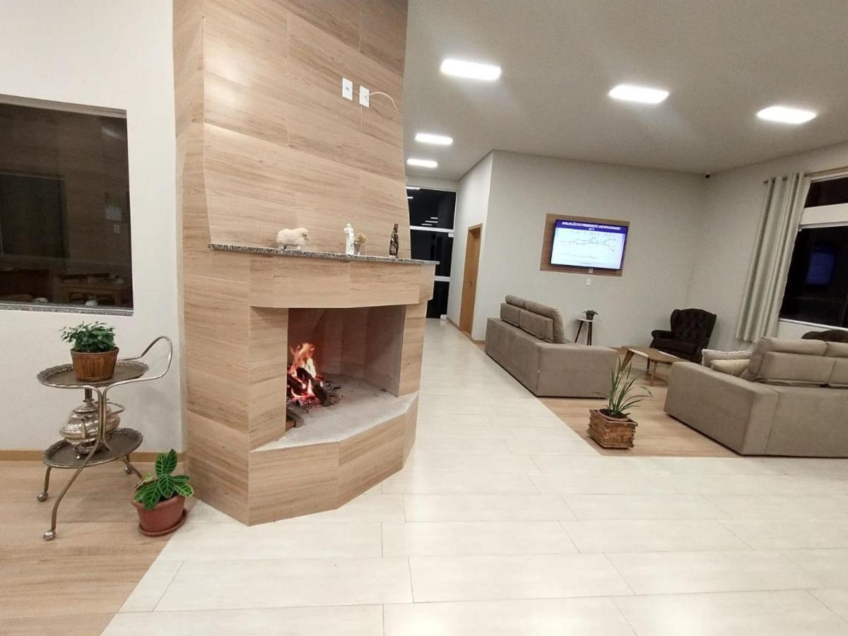 Rambo Hotel Алегрети Экстерьер фото