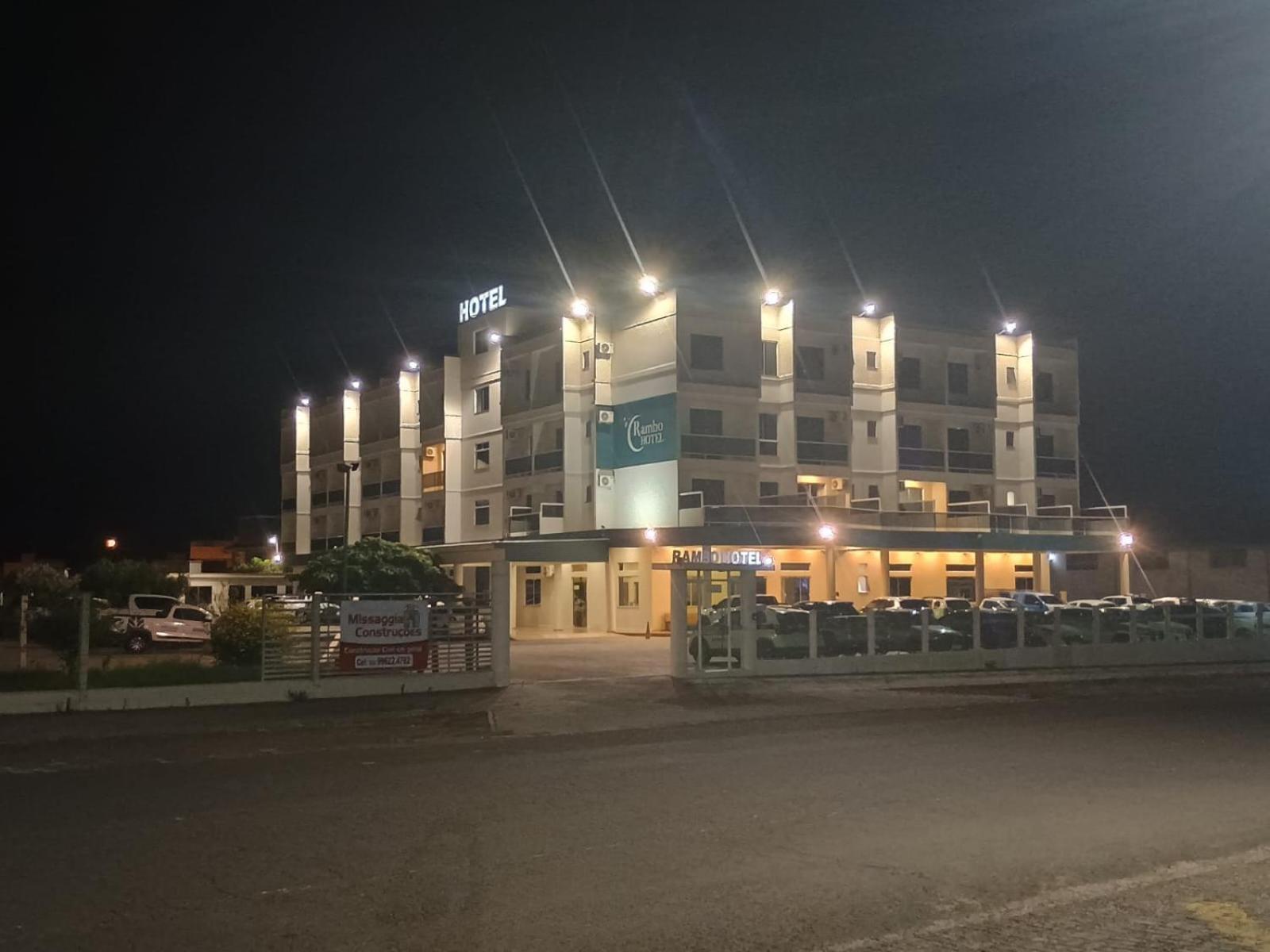 Rambo Hotel Алегрети Экстерьер фото